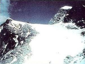 東ネパールAX010氷河における最近20年間の縮小 1978年
